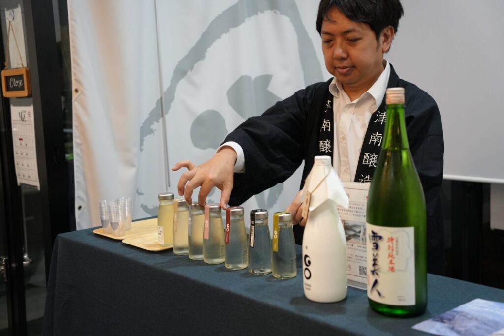 津南醸造が生産する「郷（GO） GRANDCLASS 魚沼コシヒカリEdition」や「グリーン日本酒（ユーグレナ培養酵母エキス使用）」を含む各種銘柄を、皆さんに愉しんでもらいました。
