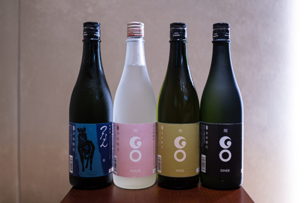 Tsunan Sake Brewery’s President, Kengo Suzuki, greeted the guests and introduced the brewery’s history and new products during a panel discussion. The details of the pairings are as follows: