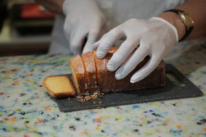 Proposing a new culinary experience with snow-inspired visuals and the aroma of sake “GO DOLCE”