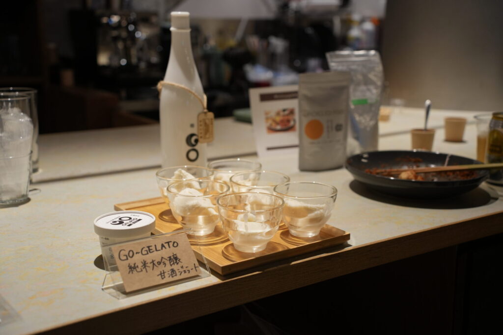 Tsunan Sake Brewery’s sake lees gelato and GO GRANDCLASS Uonuma Koshihikari Edition served at the event